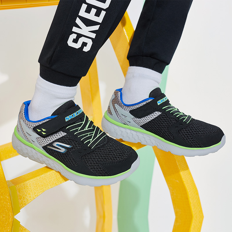Детские кроссовки Skechers Kids, обувь+охлаждающие нарукавники (бесплатный подарок) — фото 4