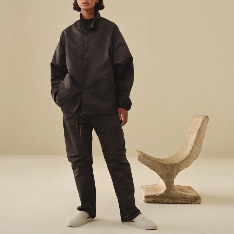 Повседневные брюки Fear of God Essentials SS22 Relaxed Trouser Iron — фото 4