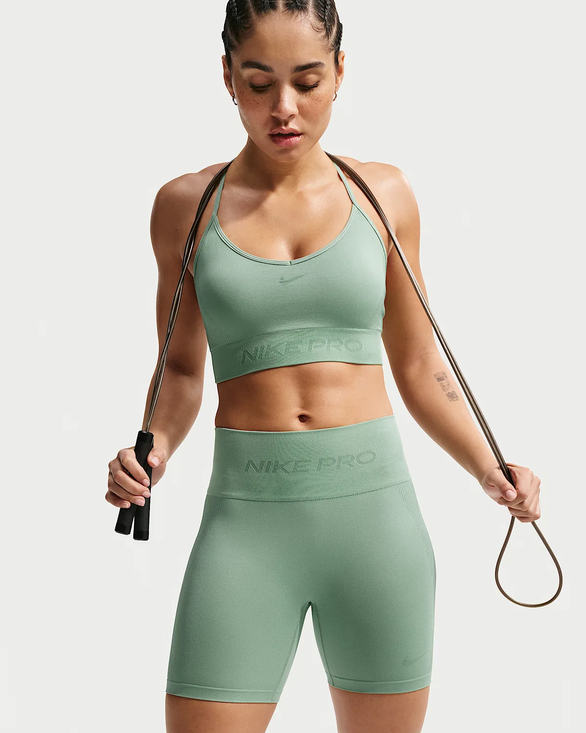 Женский спортивный бюстгальтер Nike Pro Seamless с легкой поддержкой и чашками, Steam