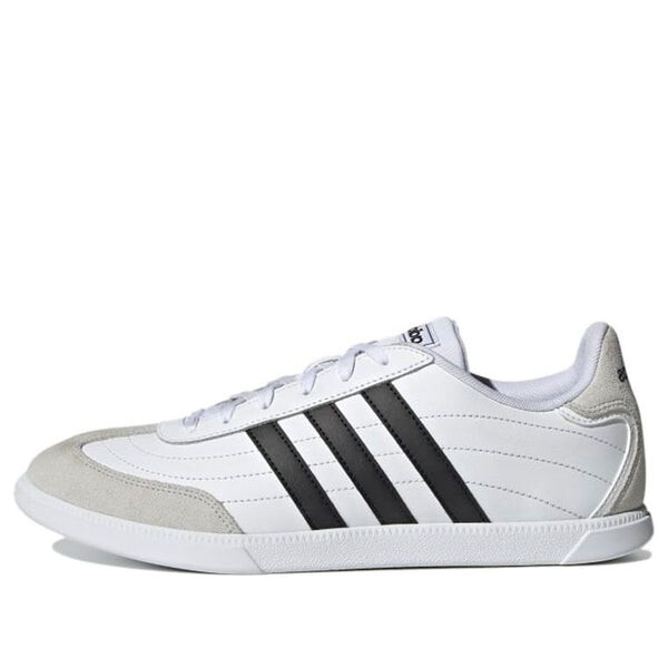 

Кроссовки окосу Adidas, белый