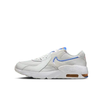 

Кроссовки Nike Air Max Excee, цвет Photon Dust/Total Orange/White/Photo Blue