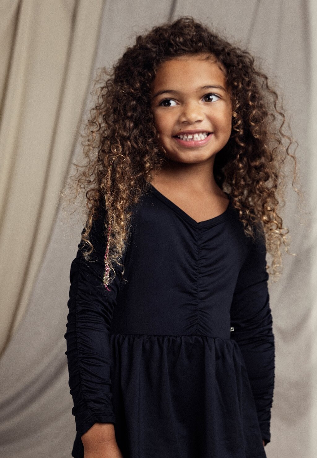 

Легкое платье DRAPED SPORTY DRESS Mini Rodini, черный
