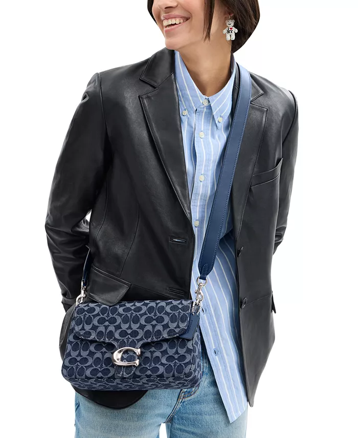 

Мягкая сумка через плечо Soft Tabby Small в фирменном дениме COACH, синий