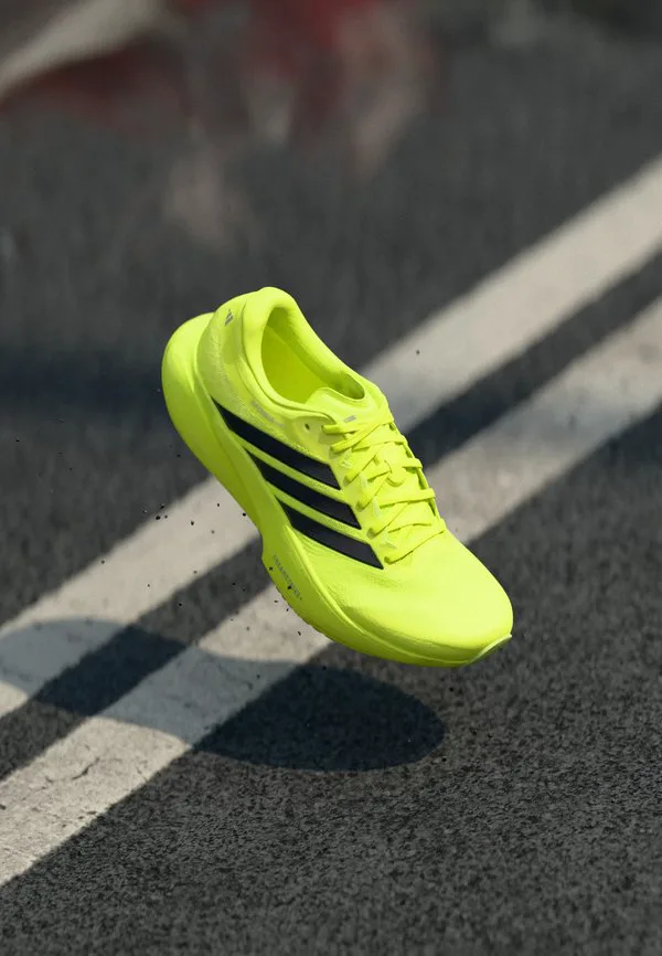 Кроссовки для бега по шоссе supernova rise 3 Adidas Performance, Solar Yellow/Core Black/Silver-Coloured Metallic