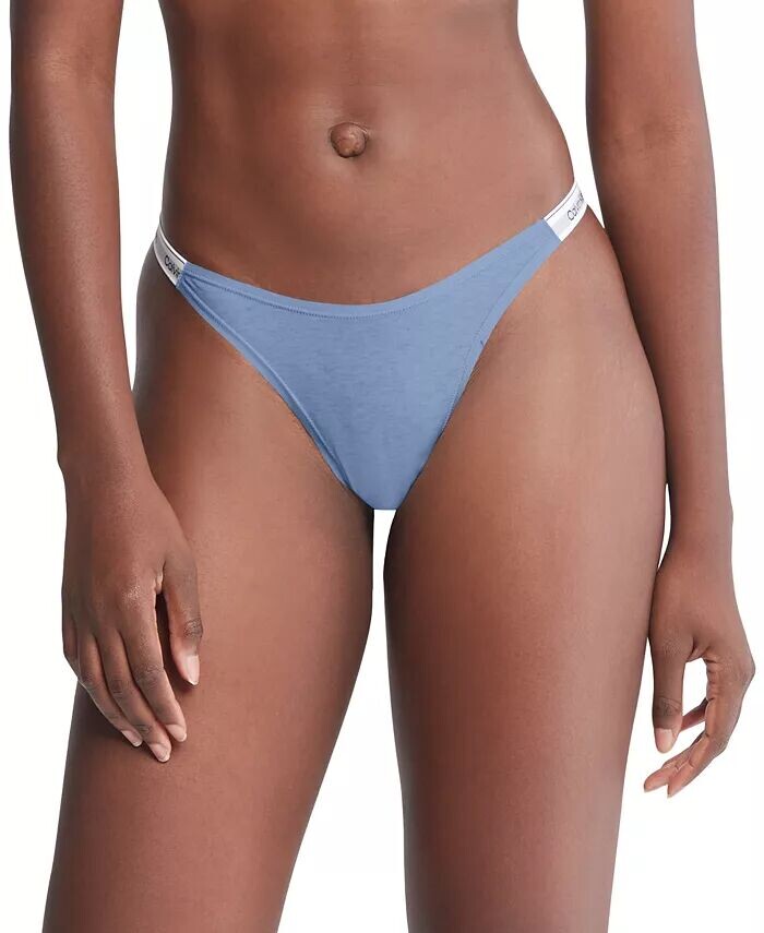 

Женское нижнее белье стринги с современным логотипом QD5157 Calvin Klein, синий