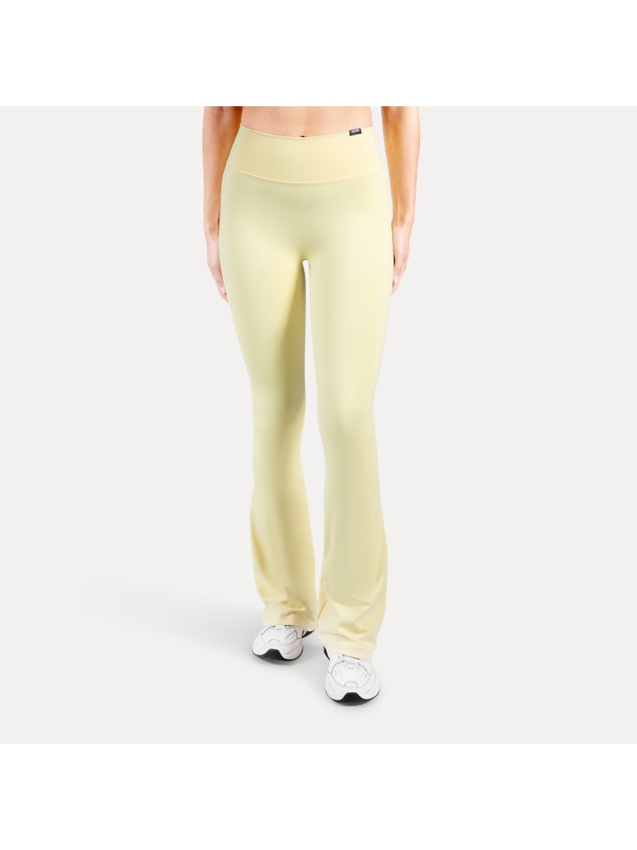 

SMILODOX Расклешенные леггинсы Лорин в желтом цвете