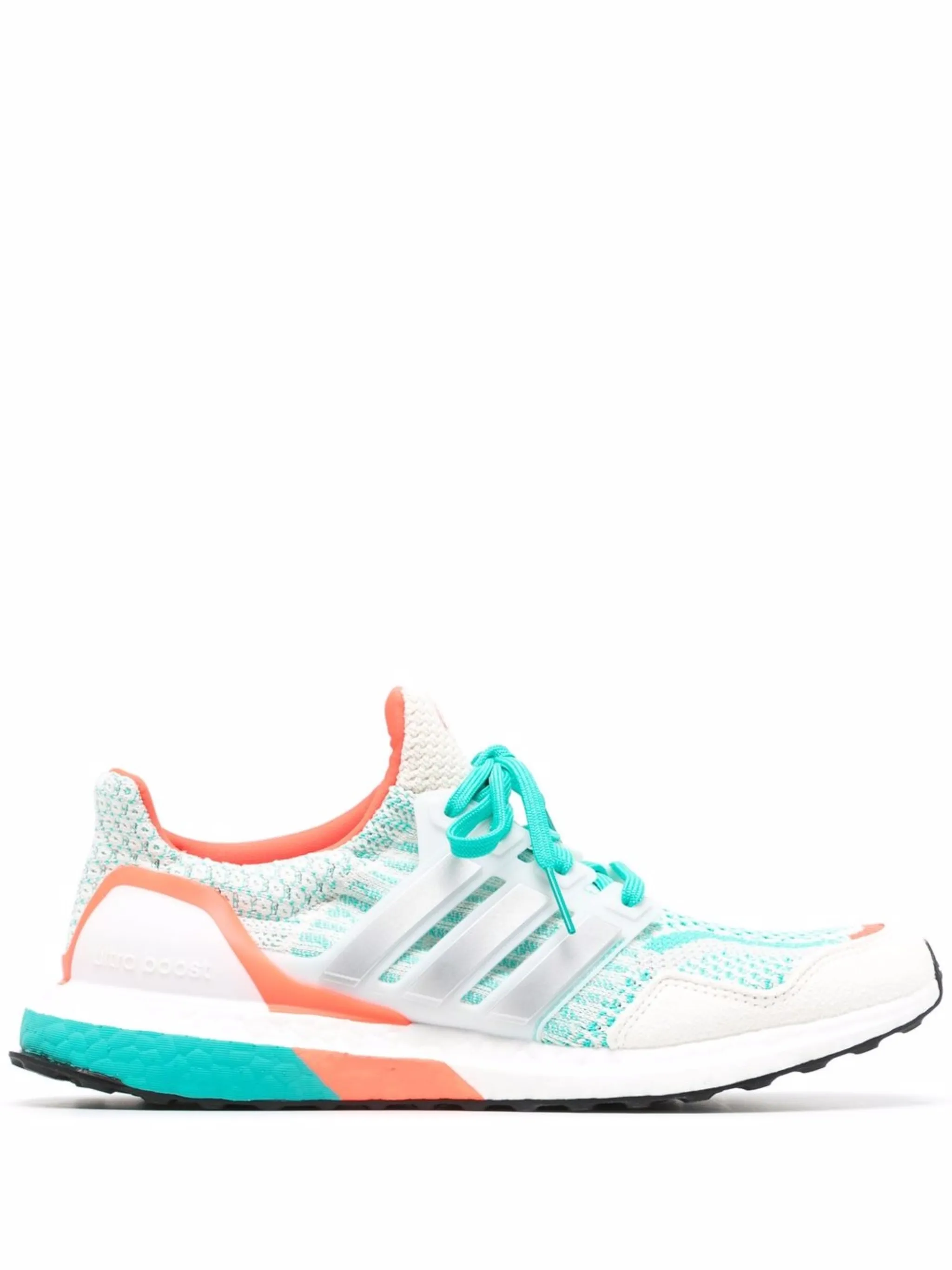 

Кроссовки в стиле колор-блок Adidas, белый