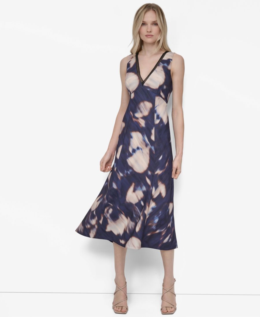 

Женское миди-платье без рукавов с V-образным вырезом, приталенного силуэта и расклешенной юбки DKNY, Indigo Multi