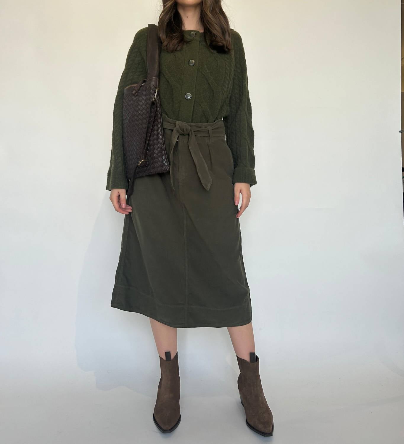 

Юбка Kennedy Corduroy Tie Belt в цвете Aloe Velvet by Graham & Spencer