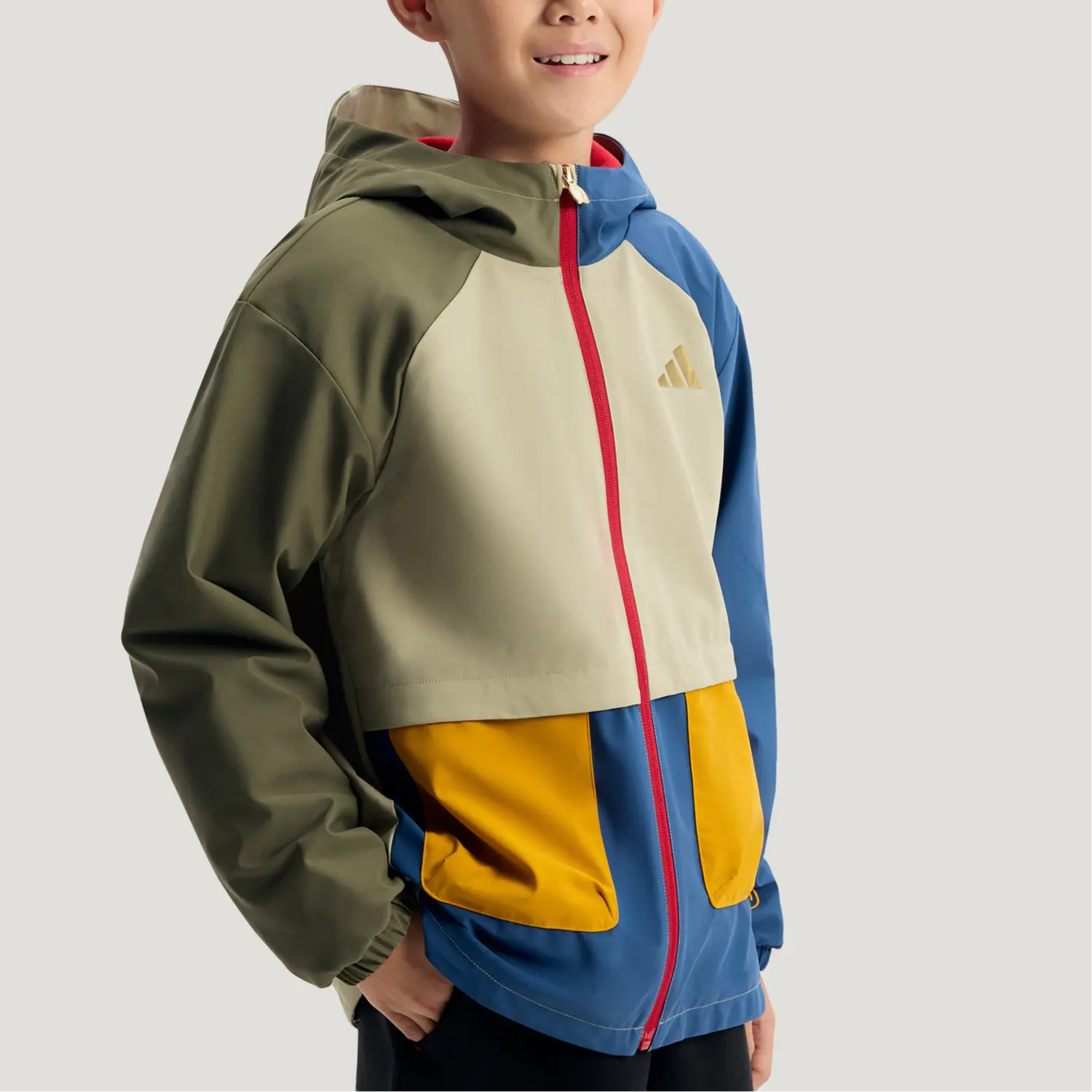Детская куртка с капюшоном, средней жесткости Adidas, wonder goods umber/золото — фото 4