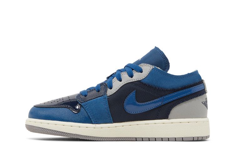 Кроссовки Air Jordan Air Jordan 1 Low SE Craft GS 'Inside Out - Obsidian', синий — фото 4