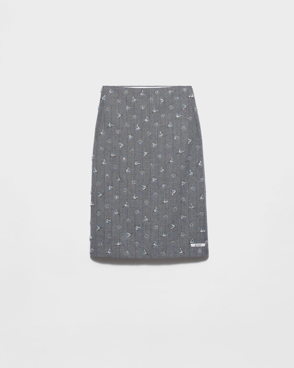 

Украшенная шерстяная миди-юбка в тонкую полоску Prada, антрацитовый серый