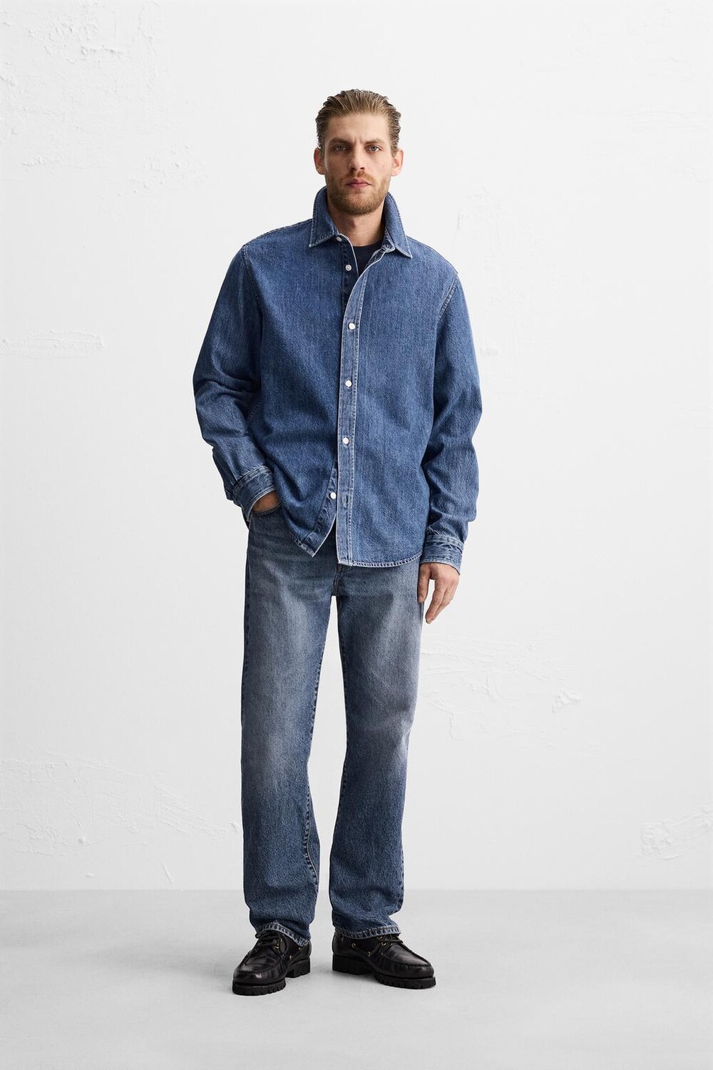

Джинсовая рубашка ZARA, синий