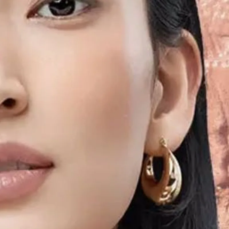 CLINIQUE Набор румян в форме маленькой ромашки для легкого нанесения и коррекции тона кожи 3,5 г*2, Small Daisy Blush #05 3.5g+Small Daisy Blush #21 3.5g — фото 3