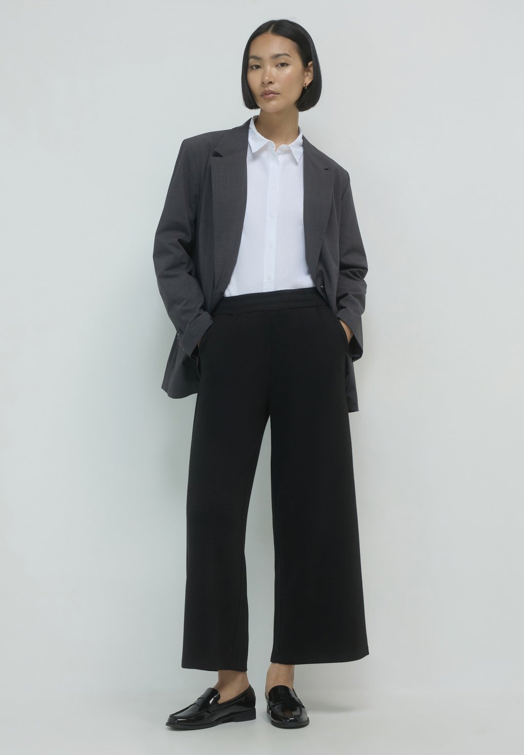 

Брюки MILANO Calliope, черный