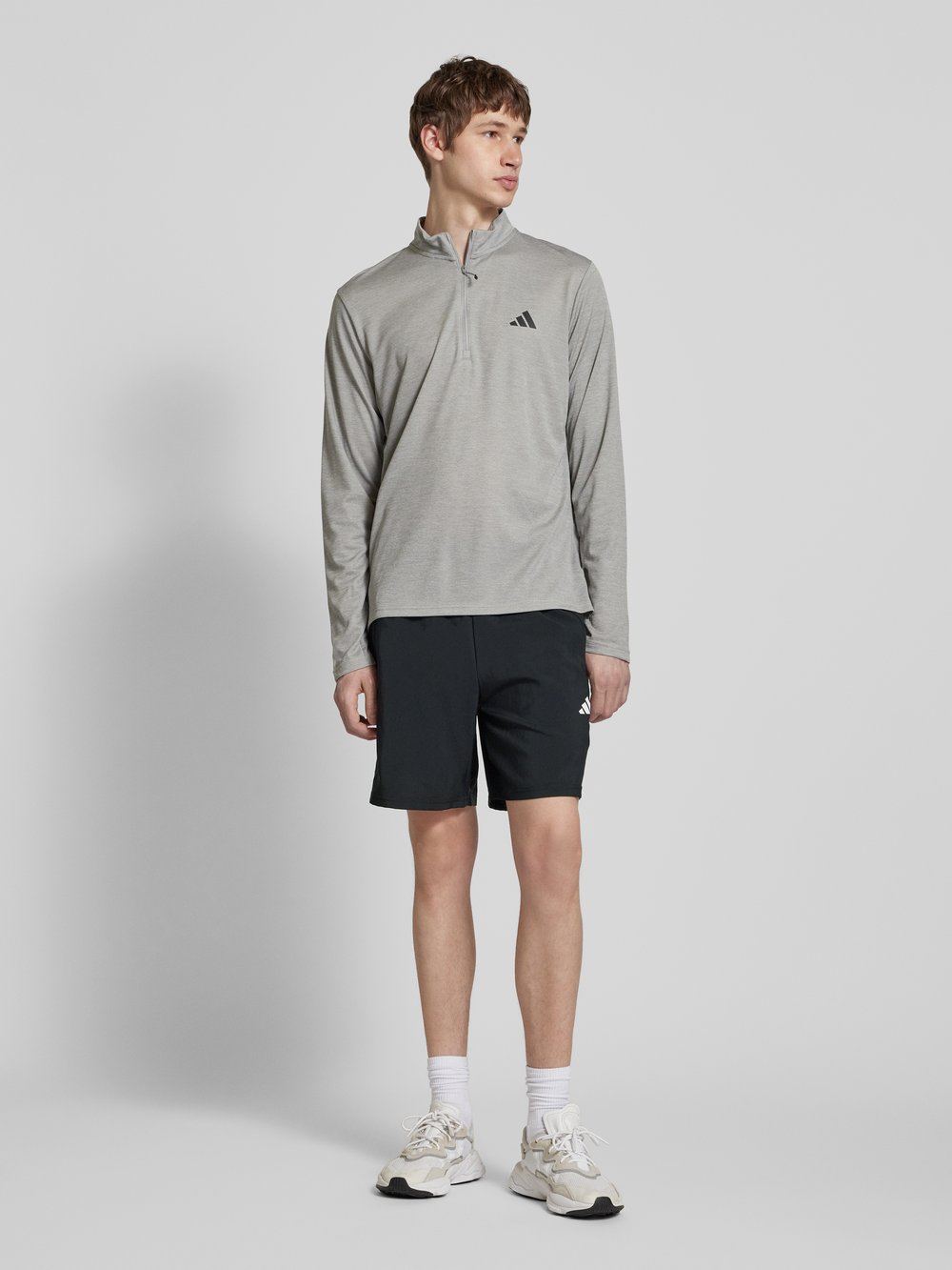 

Шорты прямого кроя с логотипом Adidas Training, черный