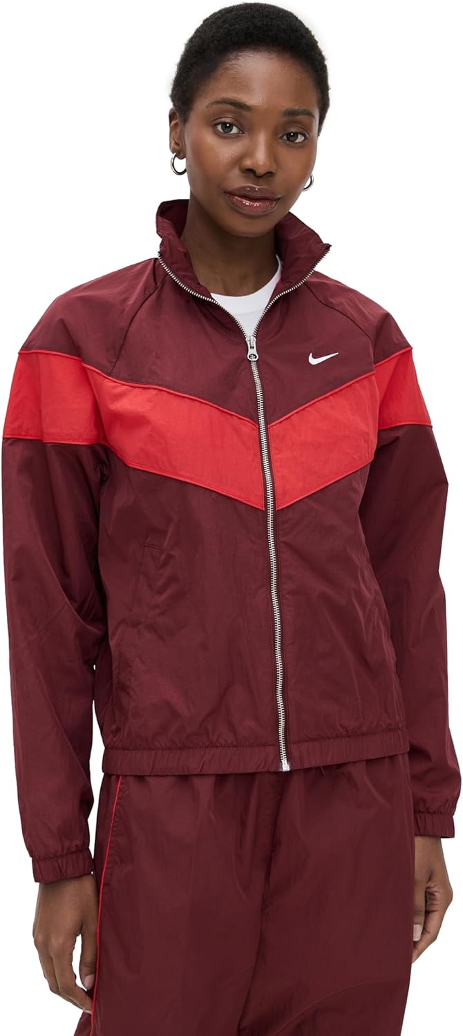

Nike Женская спортивная куртка Wind Runner, Dark Team Red/University Red