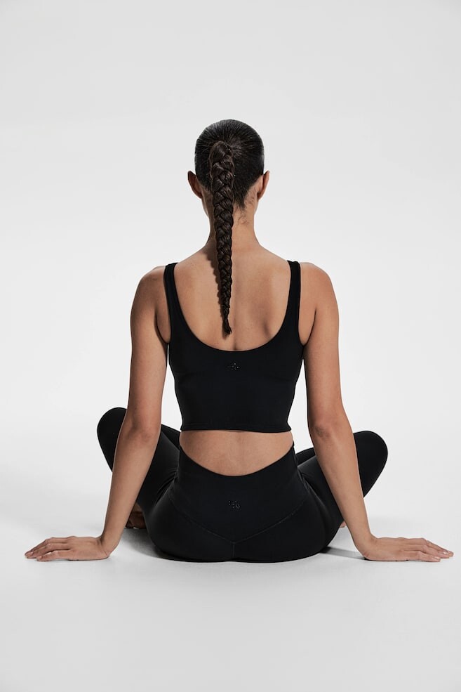 

Легкий поддерживающий бюстгальтер для йоги с лайкрой softmove H&M, черный
