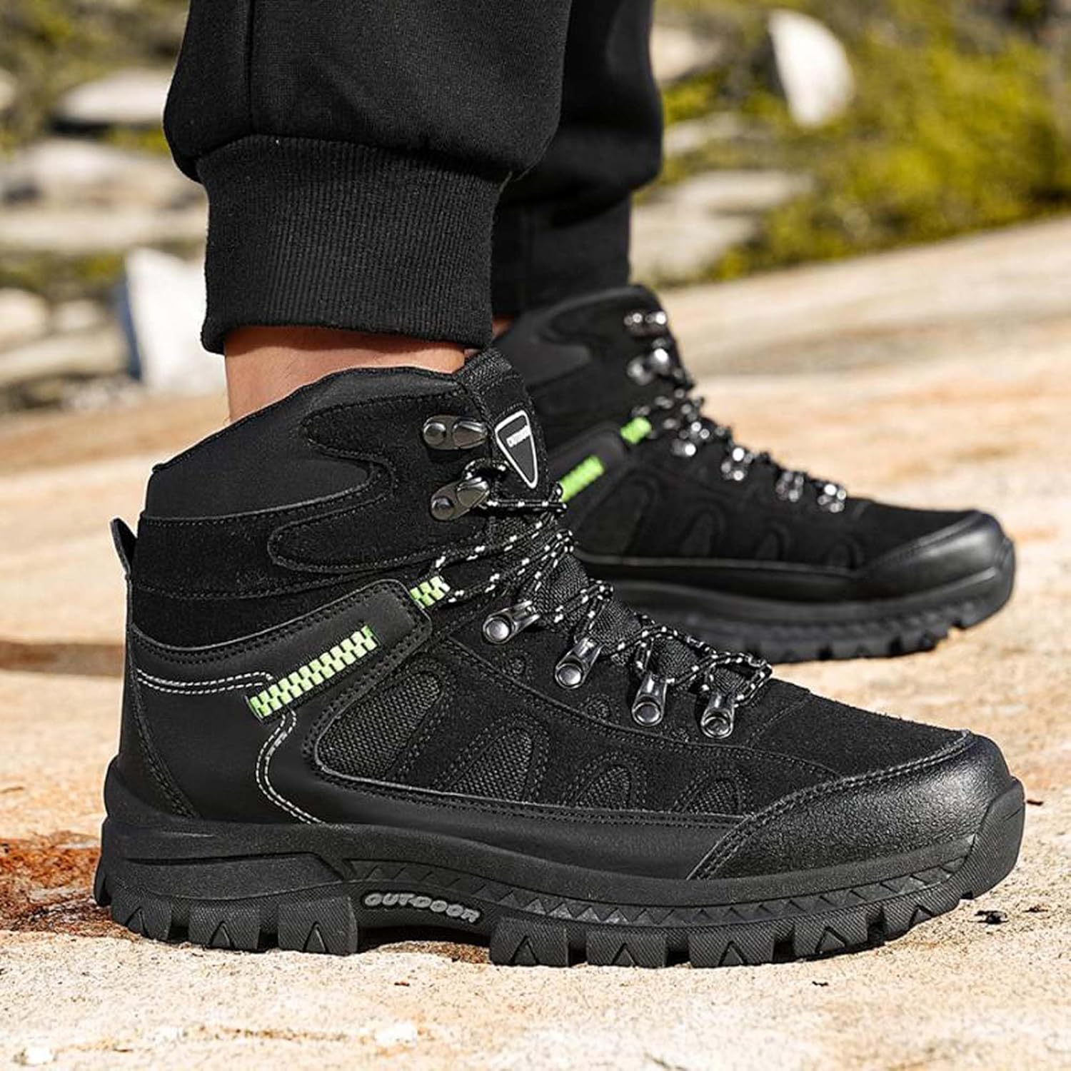 Мужские зимние большие кроссовки для активного отдыха с высоким голенищем - противоскользящие и прочные - подходят для альпинизма и путешествий Fmshi, черный — фото 2