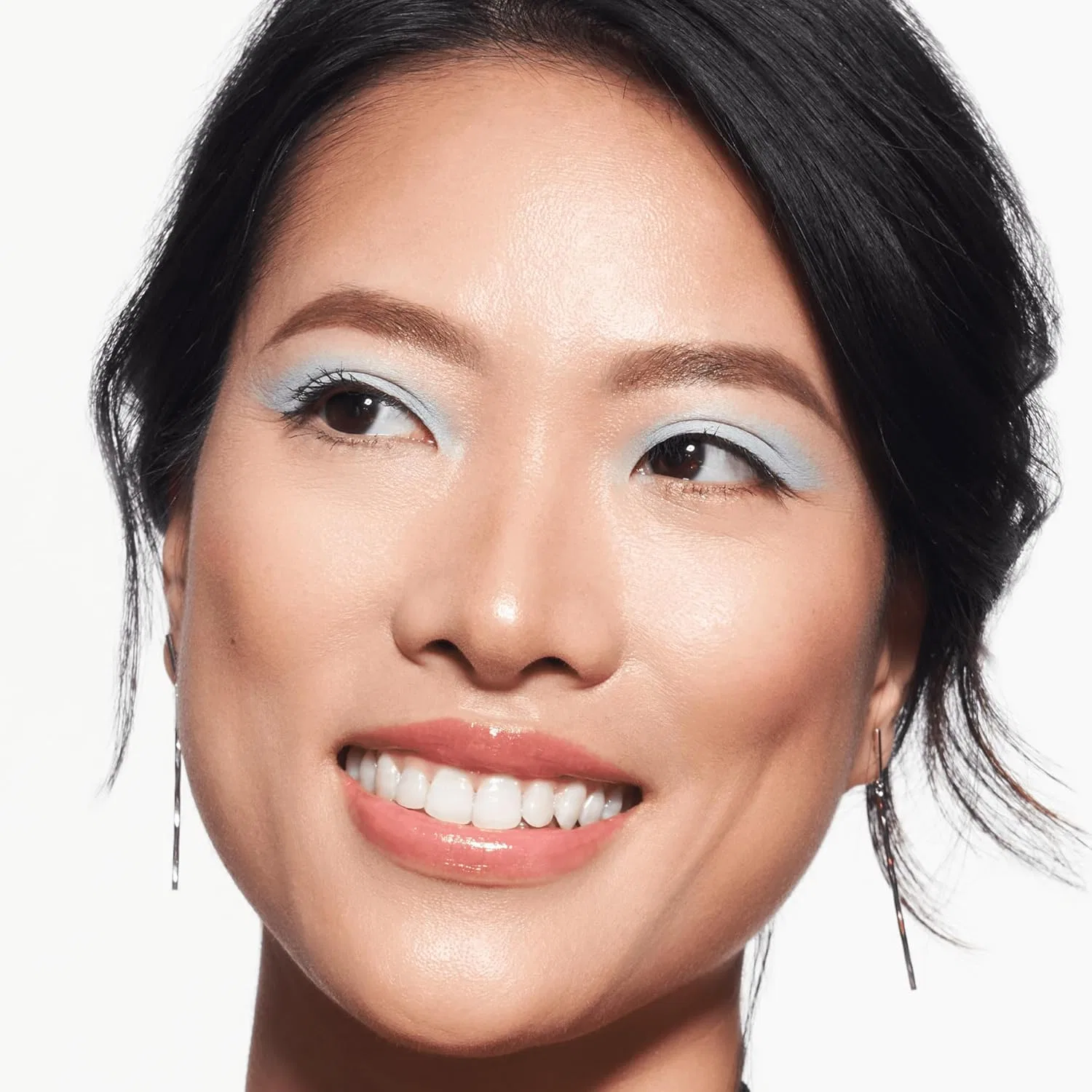 Жидкие матовые тени для век Catrice Deep Matte № 020 Blue Catrice, 020 Blue Breeze — фото 3