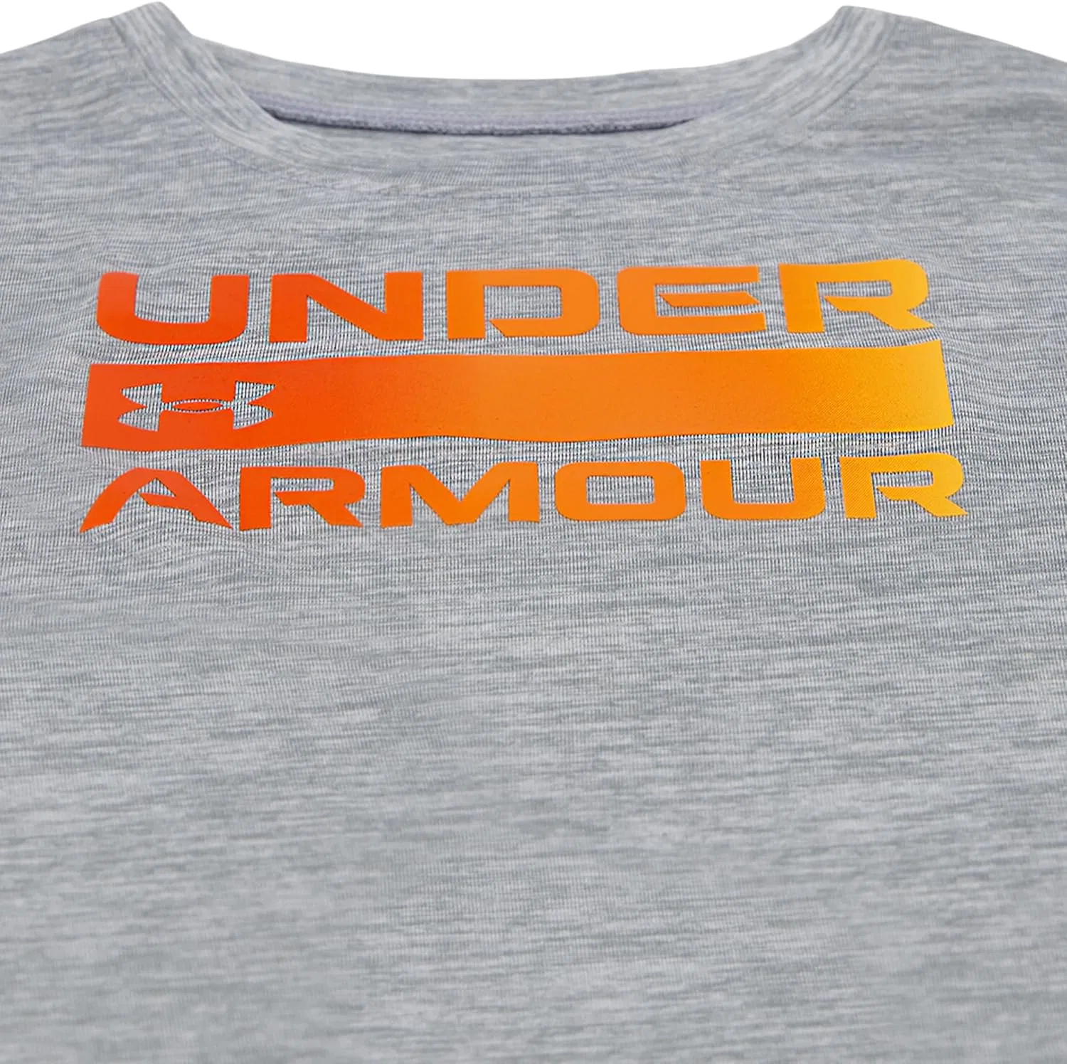 Детская футболка с длинным рукавом и графическим логотипом Under Armour, легкая и дышащая, свободного кроя, Steel Core Twist — фото 2