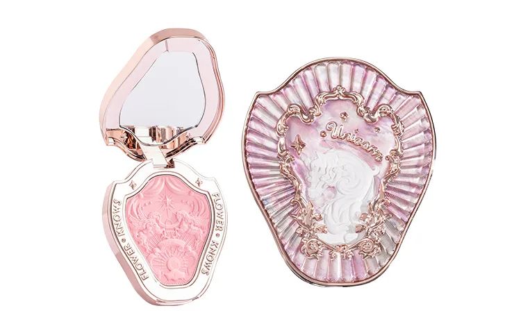 Flower Knows Корректор тона кожи Unicorn Relief Blush для естественного цвета лица, 5 г, 03 Cherry Blossom Grand Avenue