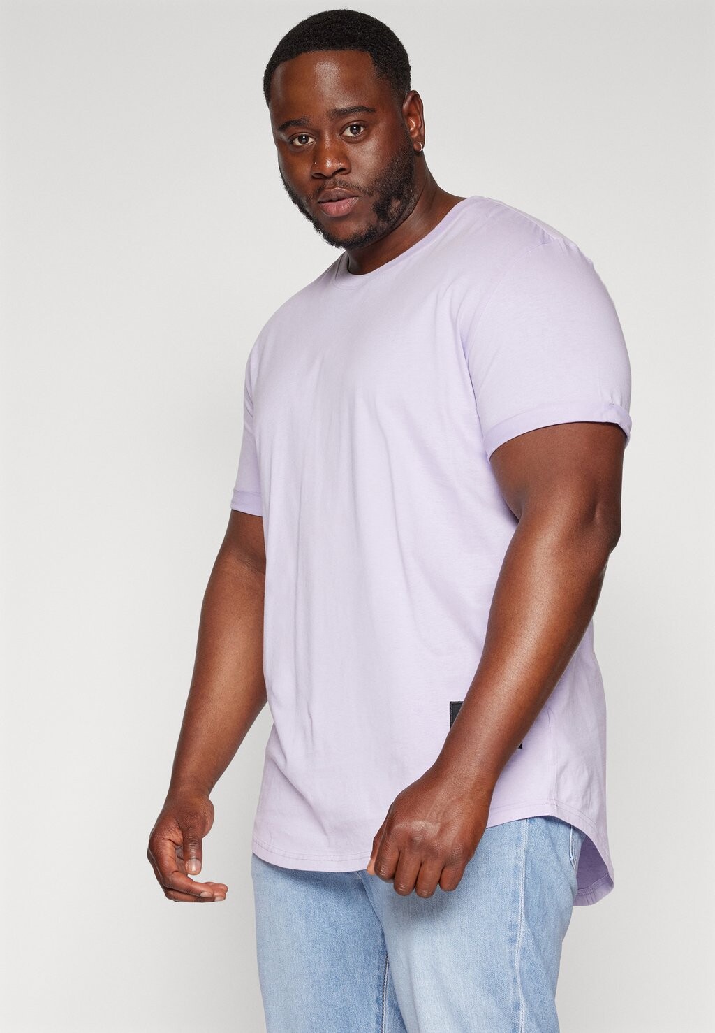 

Футболка базовая Plus Badge Turn Up Sleeve Calvin Klein, пастельно-сиреневый