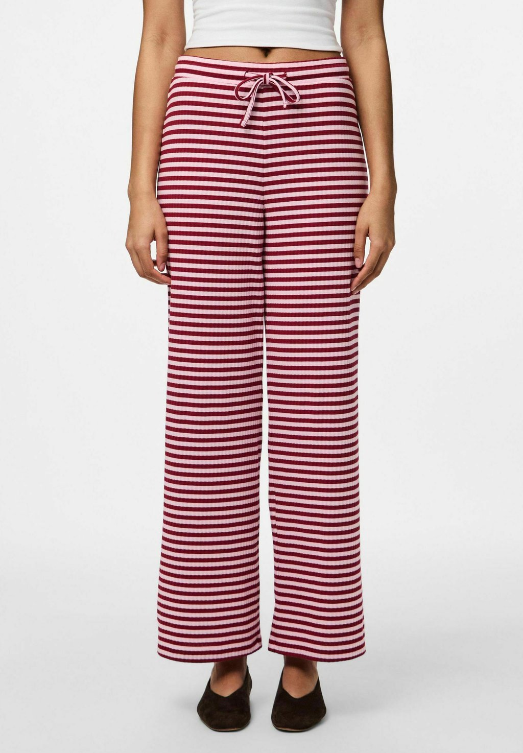 

Спортивные штаны LAYA MW WIDE Pieces, цвет Goji Berry