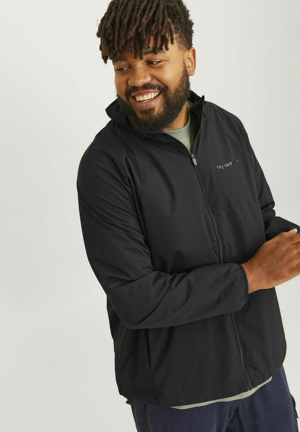 

Летняя куртка PLUS SIZE Jack & Jones, черный