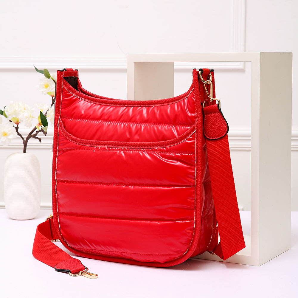 

Сплошная стеганая блестящая пуховая сумка через плечо FASHNZFAB, красный