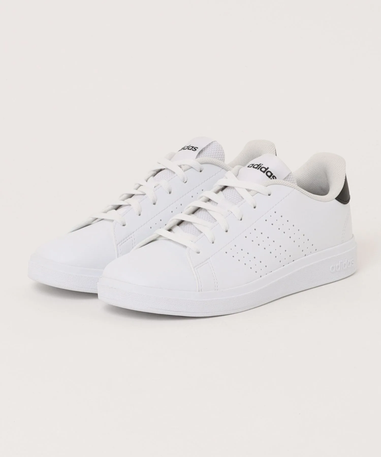 Юношеские кроссовки ADVANCOURT BASE 2.0 J adidas белые чёрные