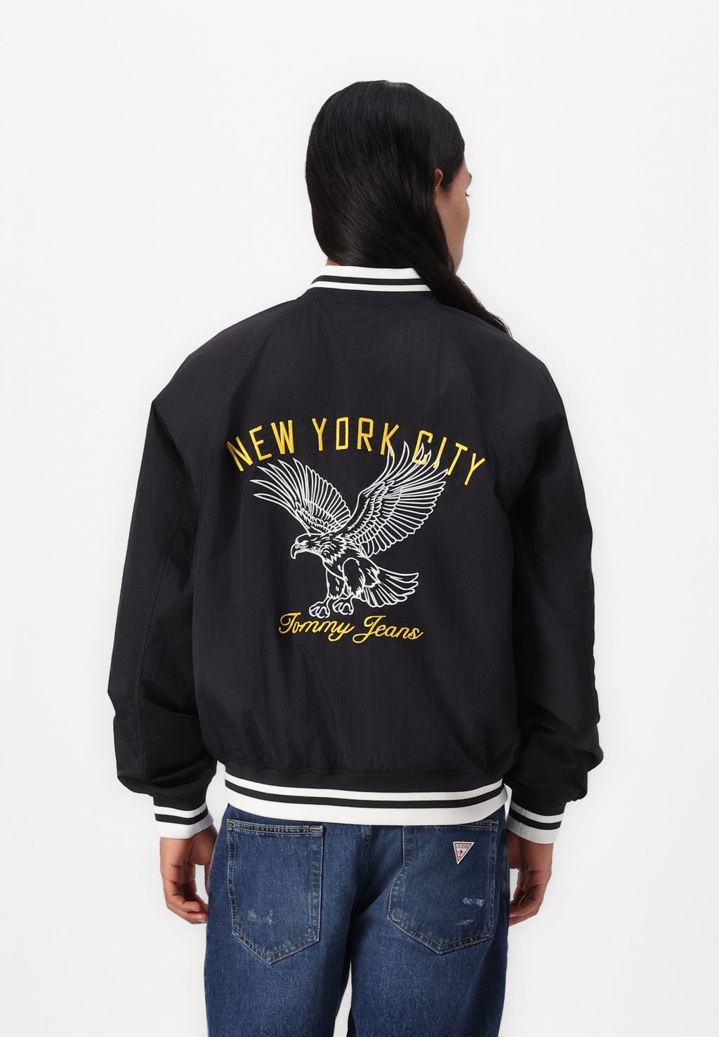 

Куртка-бомбер GRAPHIC JACKET Tommy Jeans, черный