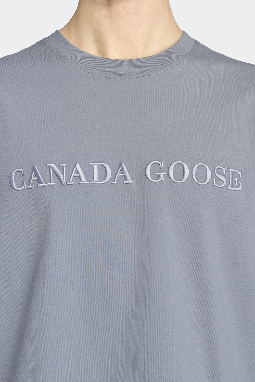 Футболка Canada Goose Emersen Embroidered Crewneck T-Shirt, Light Ozone Blue — фото 4
