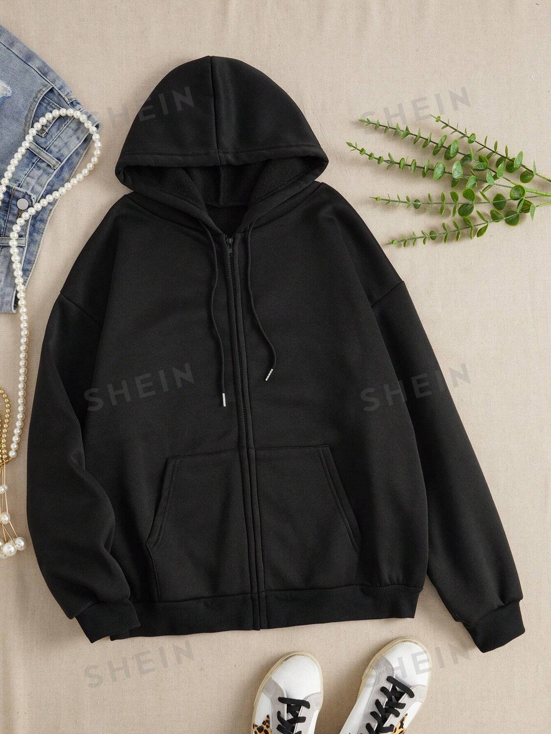 

EZwear Толстовка, застежка-молния, кулиска, теплая подкладка Shein, черный
