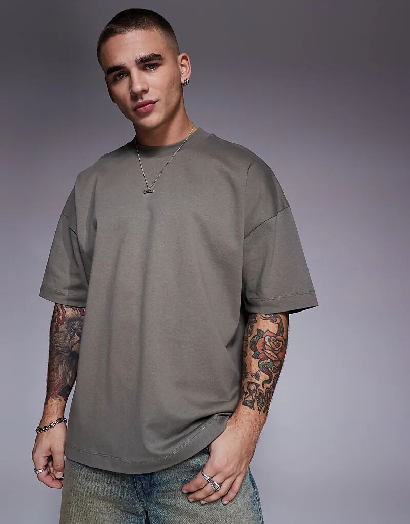 

Футболка большого размера с заниженной линией плеч цвета хаки ASOS DESIGN