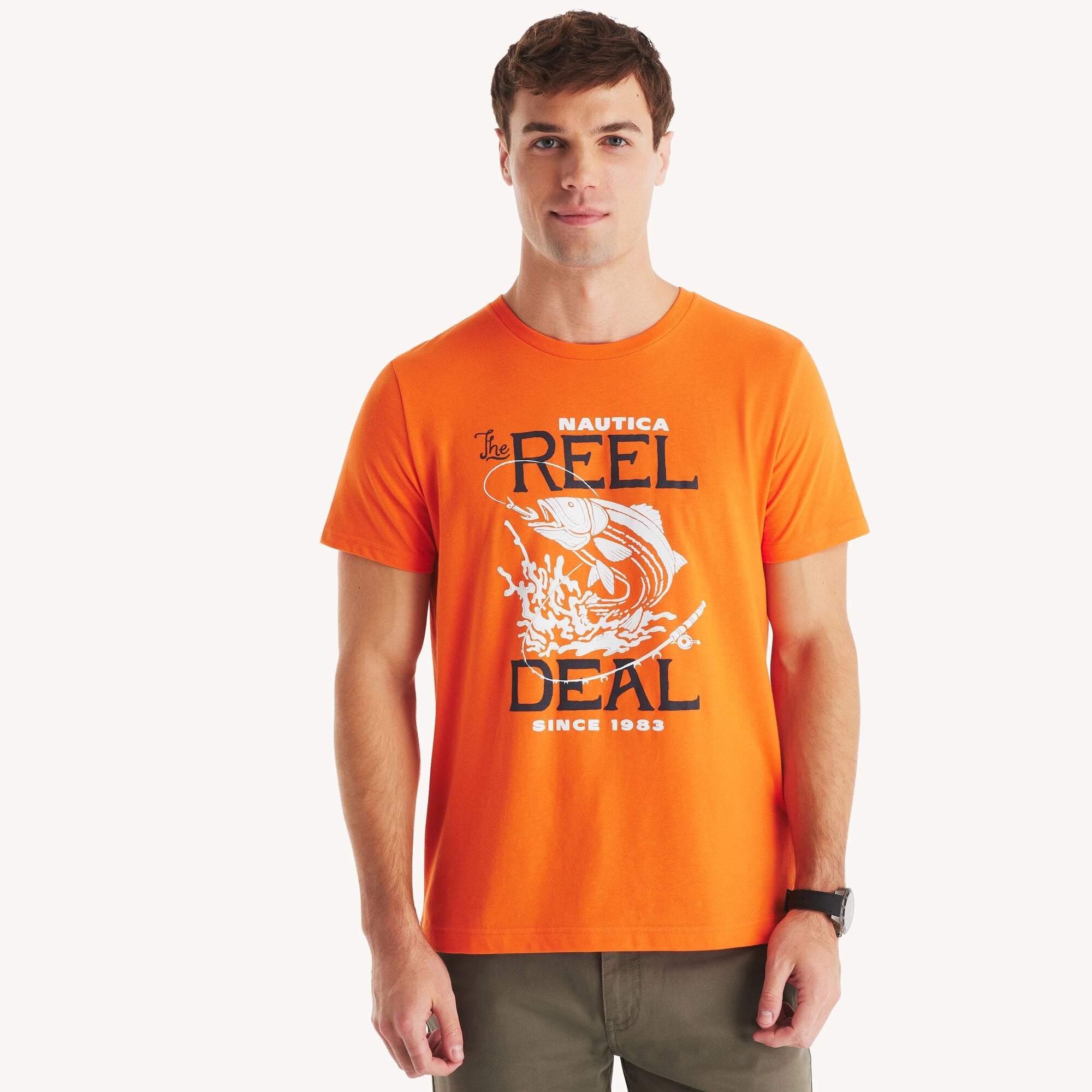 

Футболка Nautica Mens Keep It Reel с графическим принтом, цвет pier orange