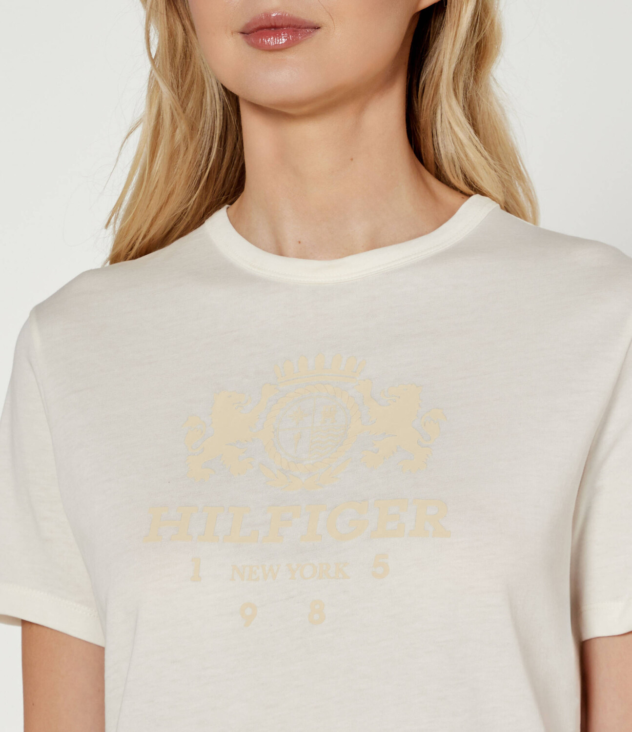 Футболка Tommy Hilfiger Regular Fit, экрю — фото 4