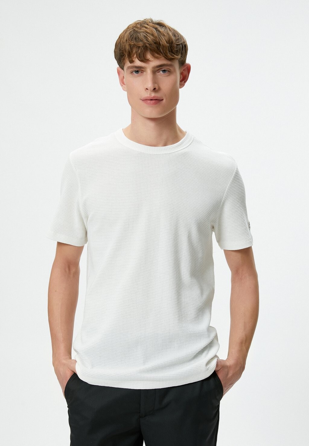 

Футболка базовая CREW NECK SHORT SLEEVE Koton, цвет white