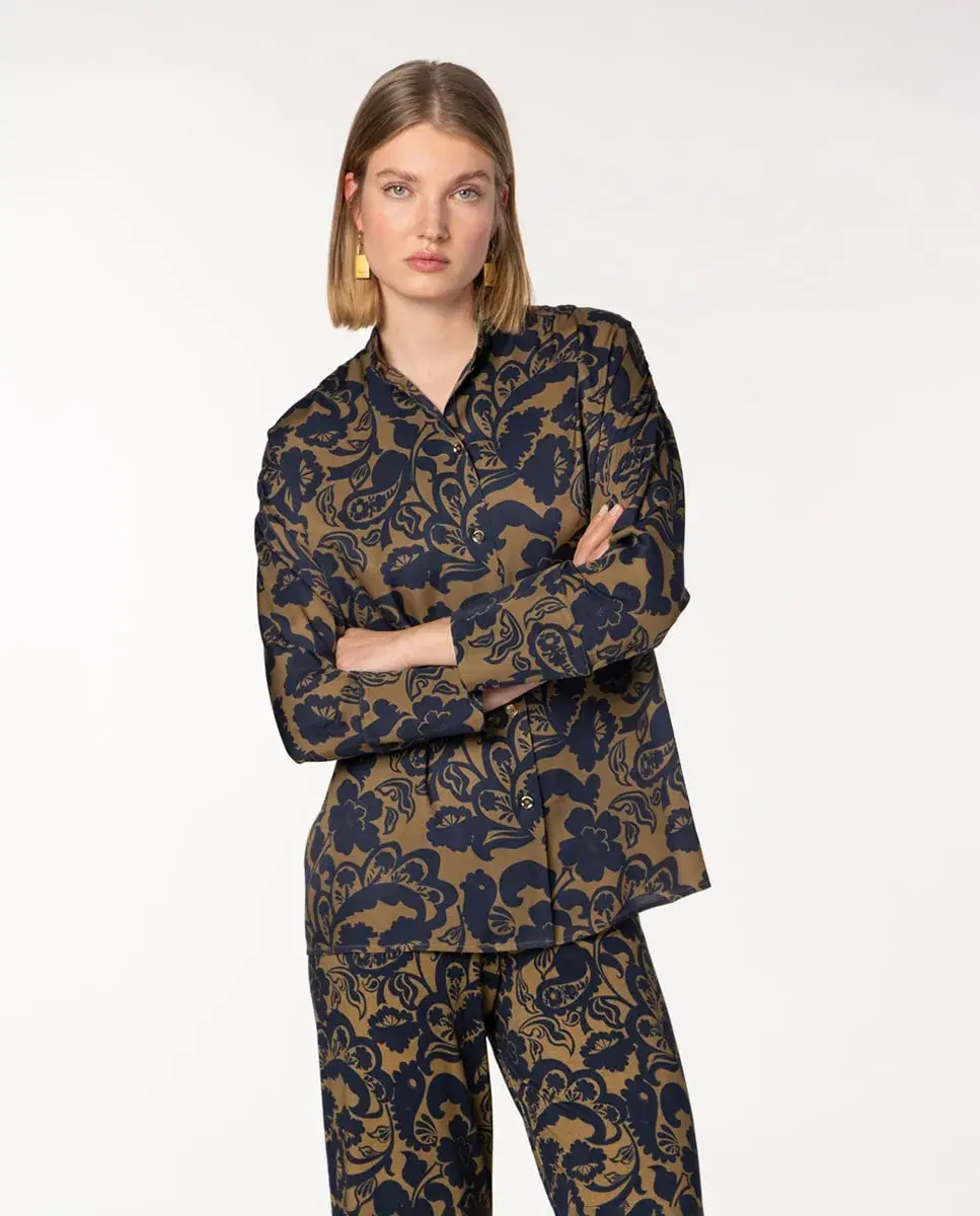 

Женская рубашка из твила с цветочным принтом и воротником-стойкой Naulover, темно-синий