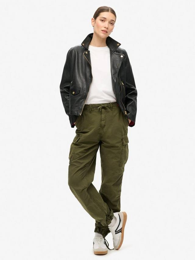 

Брюки-карго с парашютом с низкой посадкой Superdry, цвет Olive Night Green