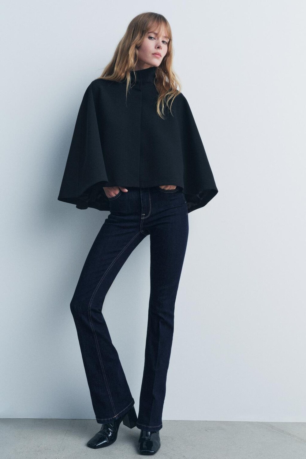 

Джинсы bootcut contour со средней талией ZARA, синий