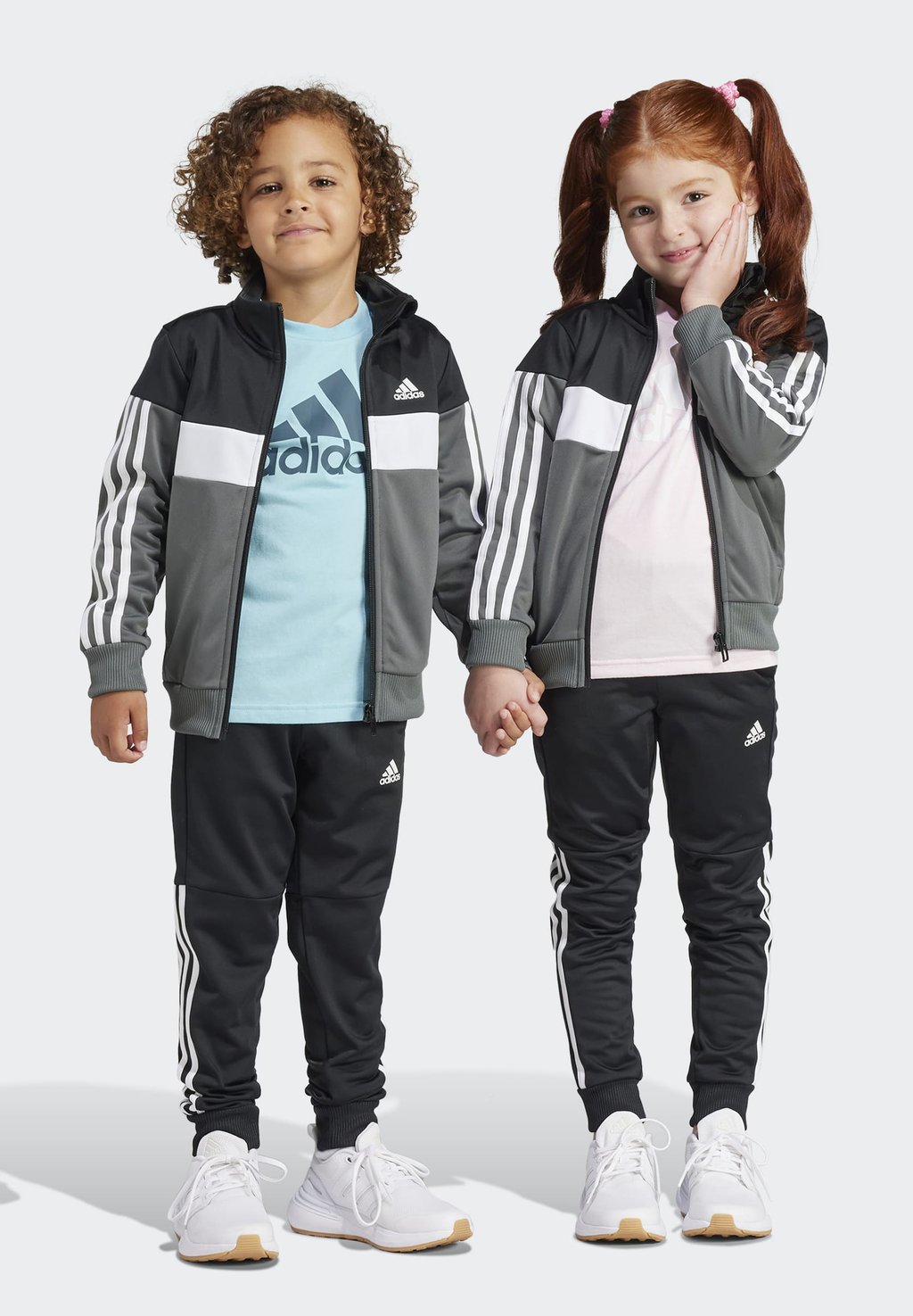 

Спортивный костюм TIBERIO UNISEX adidas Performance, цвет black/white/grey five