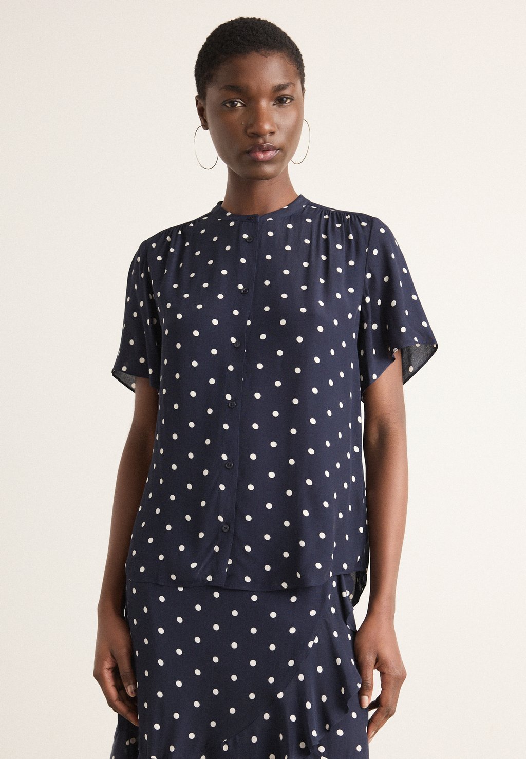 

Блузка на пуговицах PRINT BLOUSE GANT, темно-синий