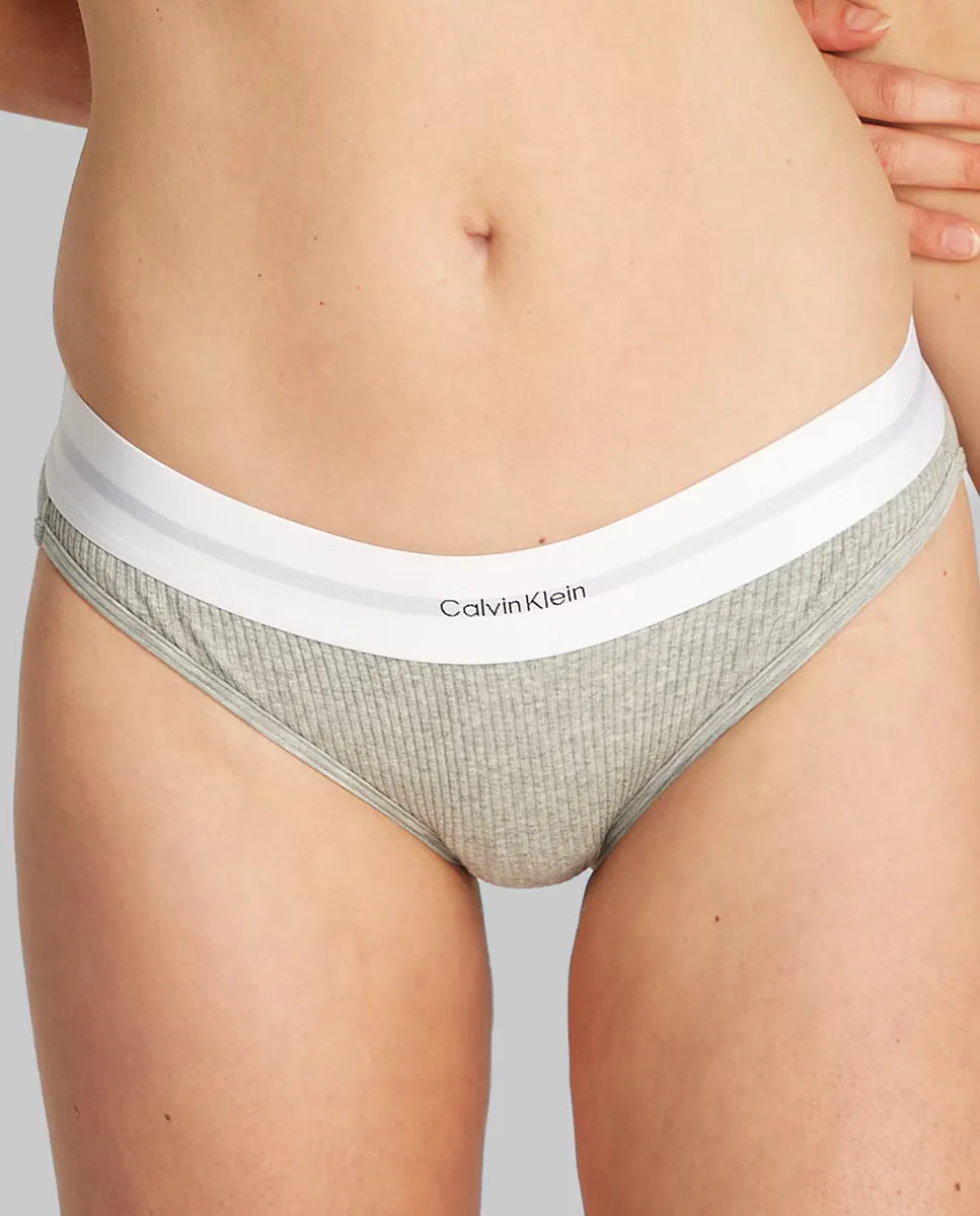 

Классические трусики из модала в рубчик Calvin Klein, светло-серый