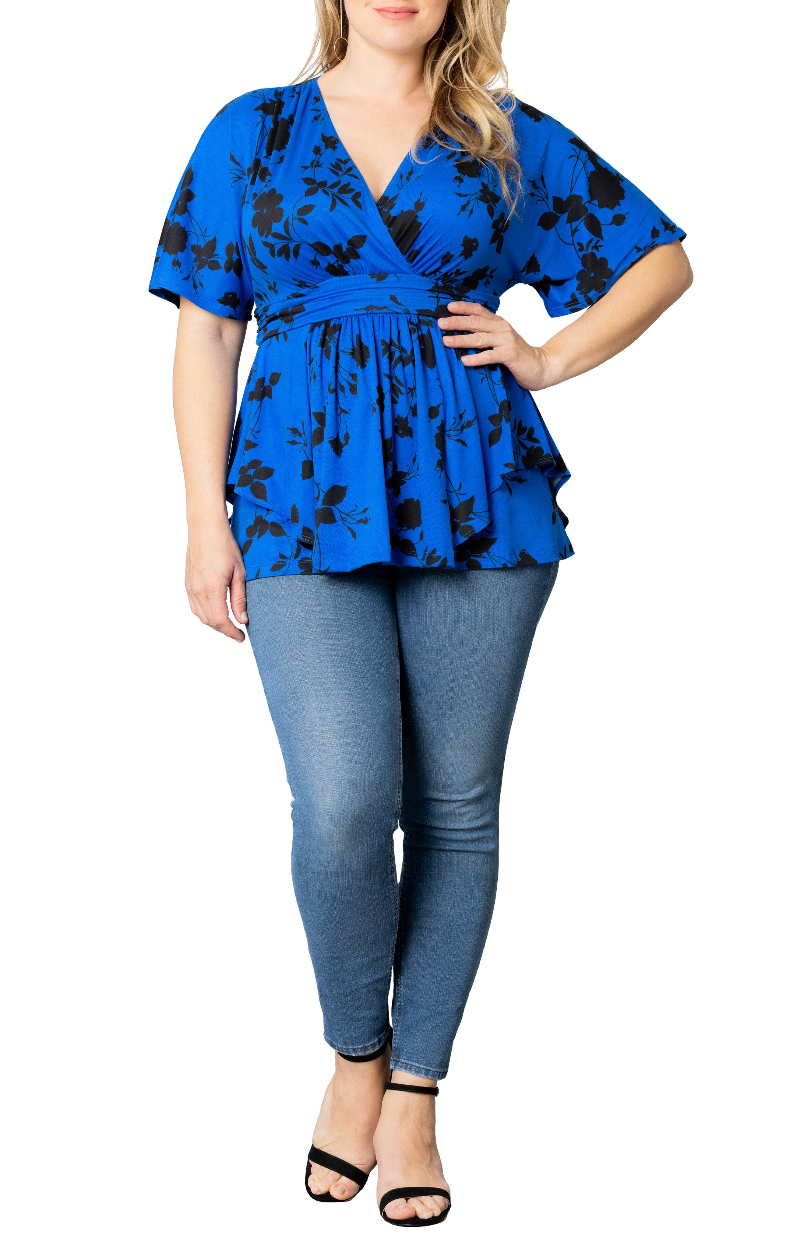 

Топ с принтом Encore Kiyonna, цвет blue floral impressions