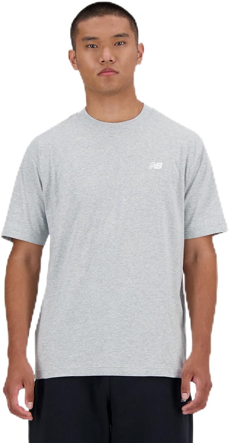

Мужская спортивная футболка New Balance MT41509 Sport Essentials с коротким рукавом (MT41509) с логотипом