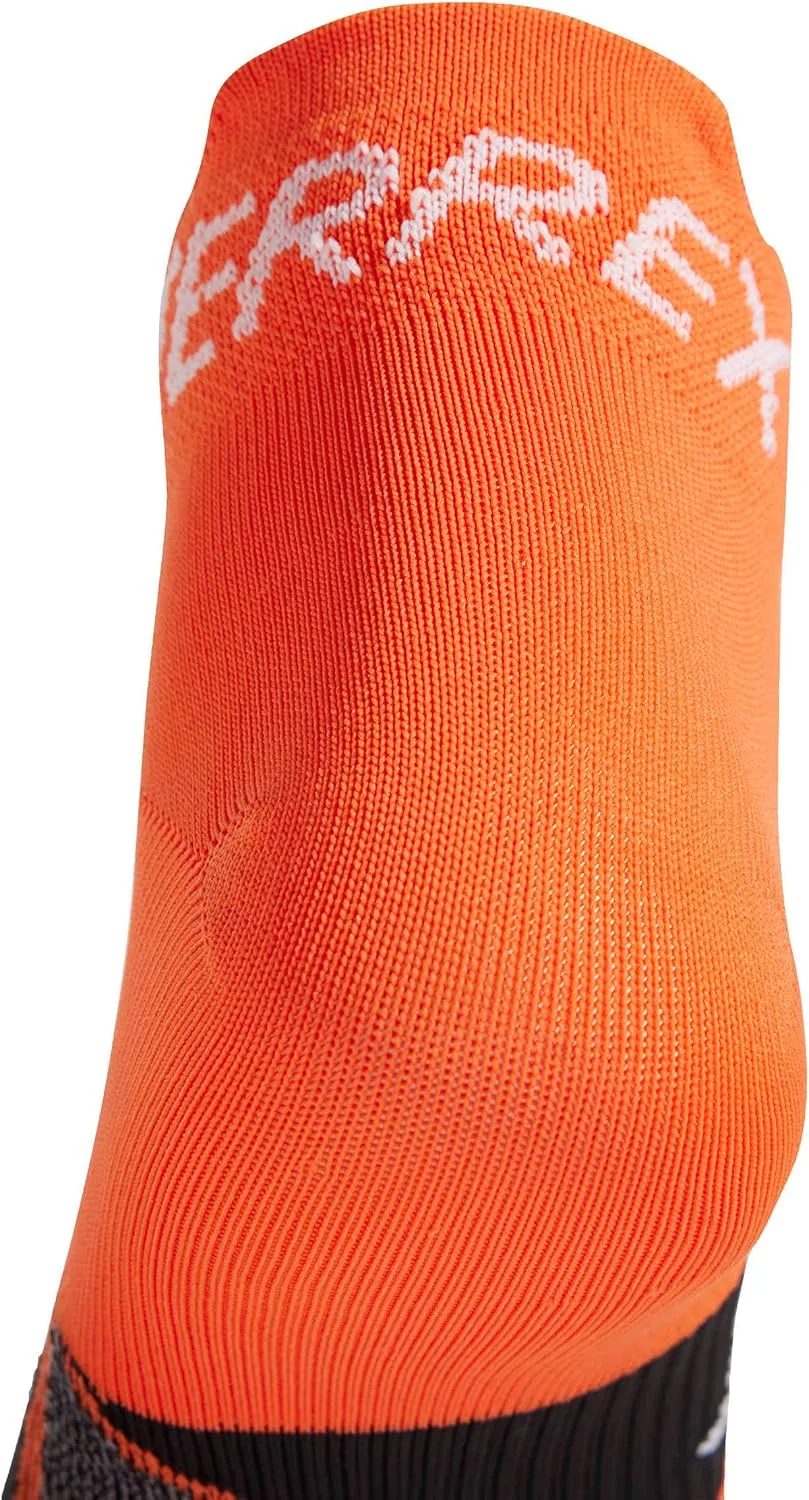 Носки Adidas Unisex Terrex HEAT.RDY разработаны для бега на высоких скоростях и с высокой производительностью, белый/оранжевый — фото 4
