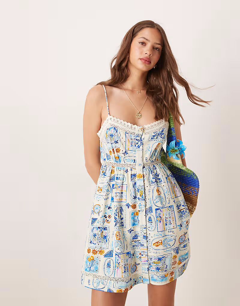 

ASOS DESIGN мини-платье с вышивкой на бретельках и пуговицах в синем открыточном стиле