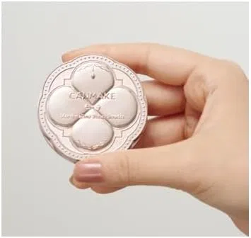 Пудра компактная матовая Can Makeup Marshmallow Finish Powder, мини, оттенок матовый охра — фото 3