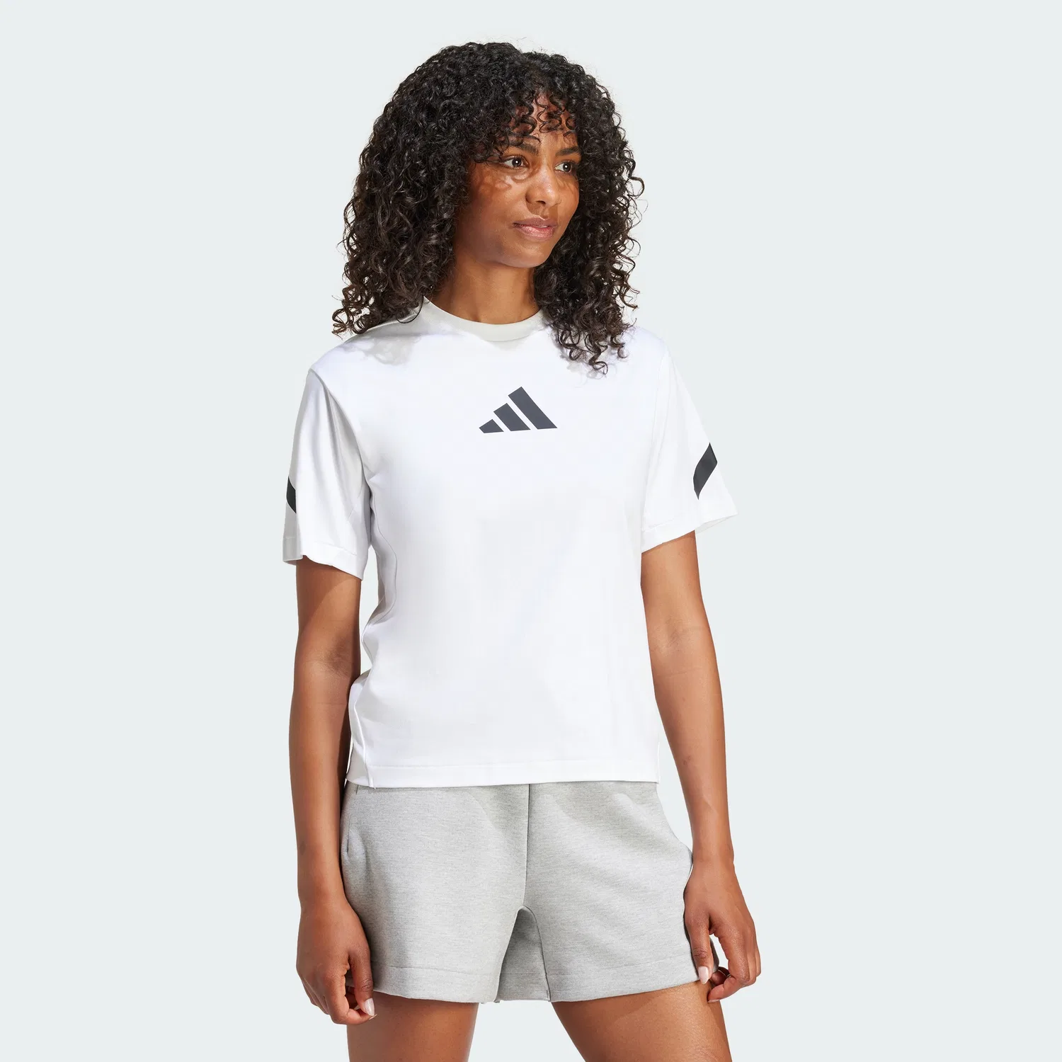 Женская футболка Z.N.E. белого цвета от Adidas — фото 2